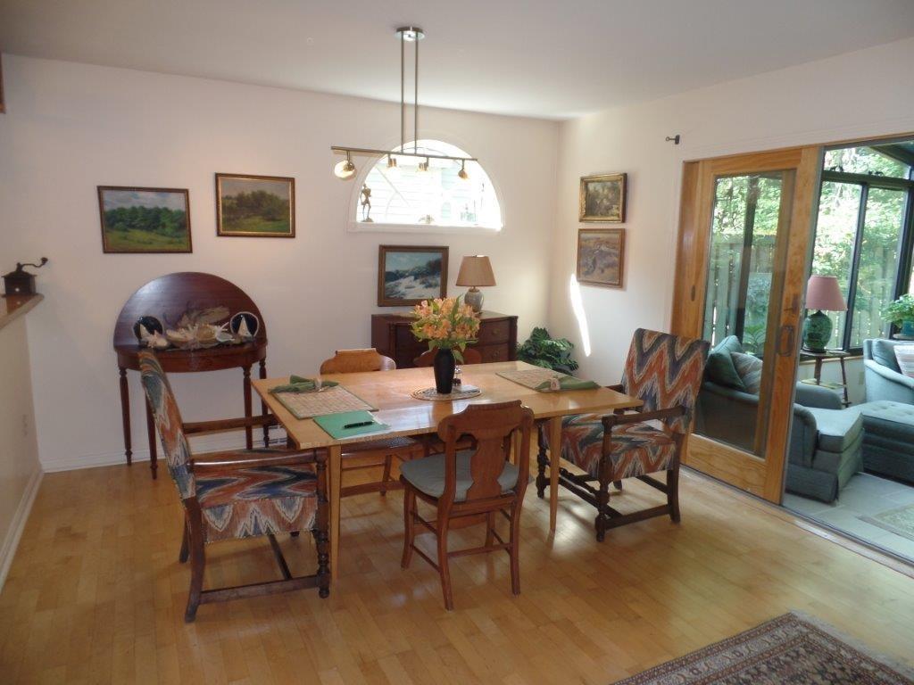8 Penny Royal Court, 8