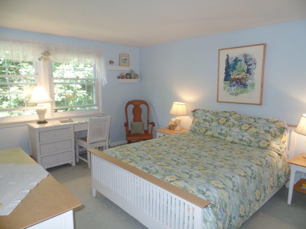 8 Penny Royal Court, 8