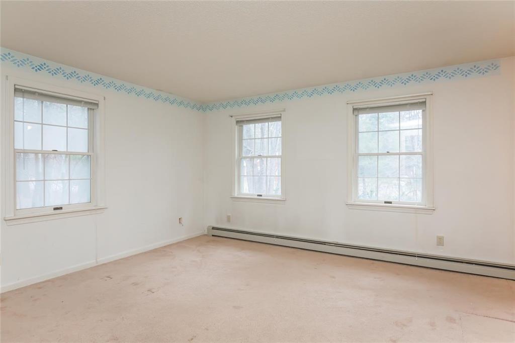 33 Upland Lane