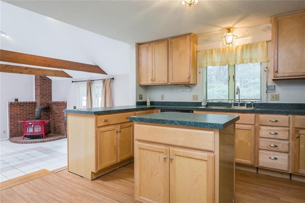 33 Upland Lane