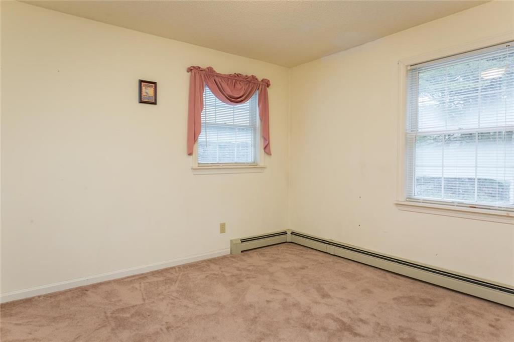 33 Upland Lane
