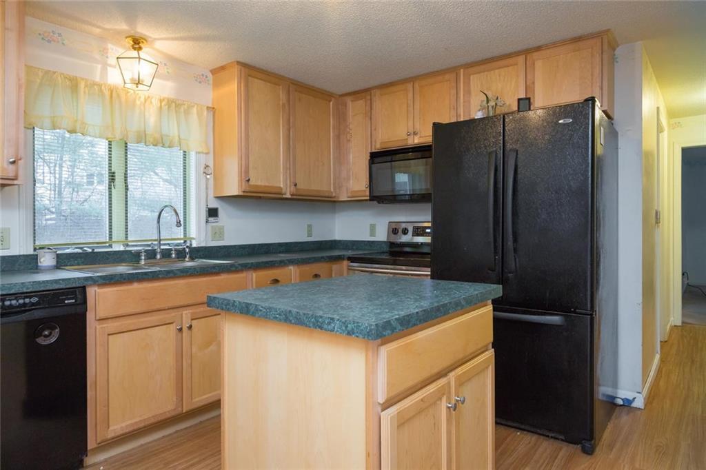 33 Upland Lane
