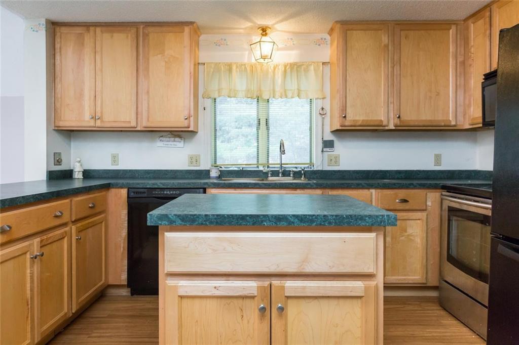 33 Upland Lane