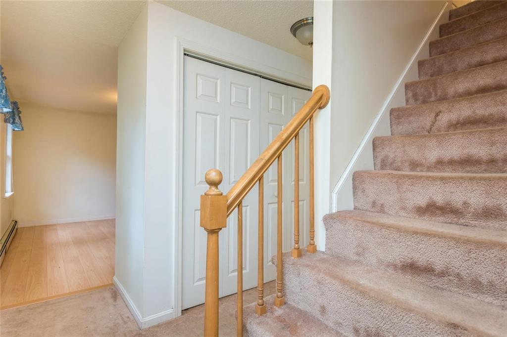 33 Upland Lane