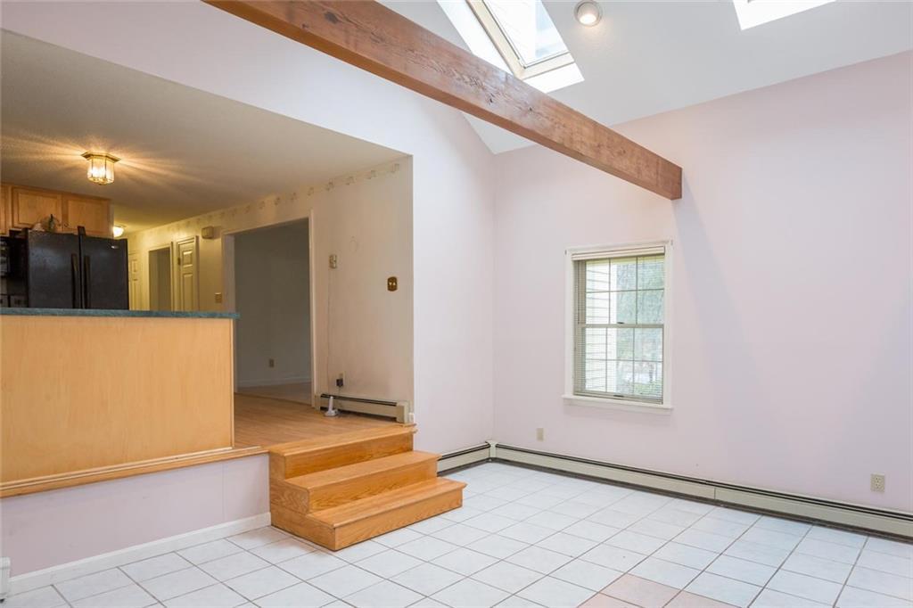 33 Upland Lane