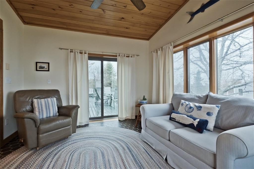 6 Beacon Lane
