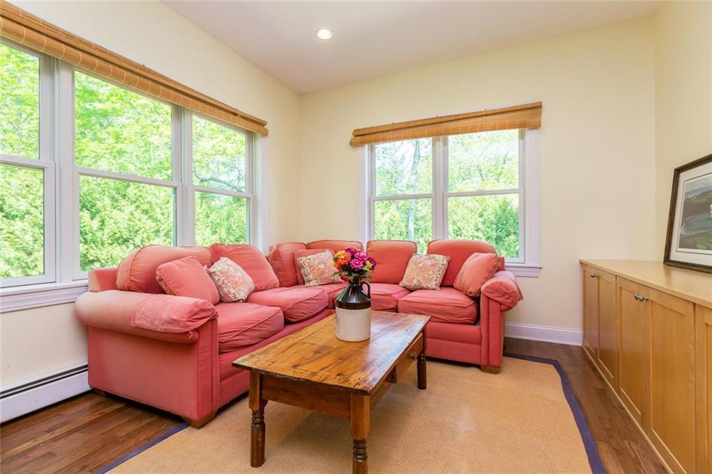 11 Jocelyn Road