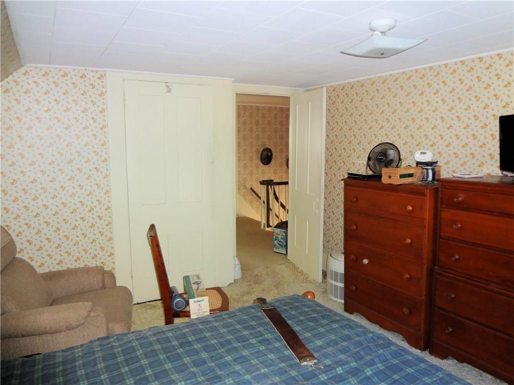 985 River Road