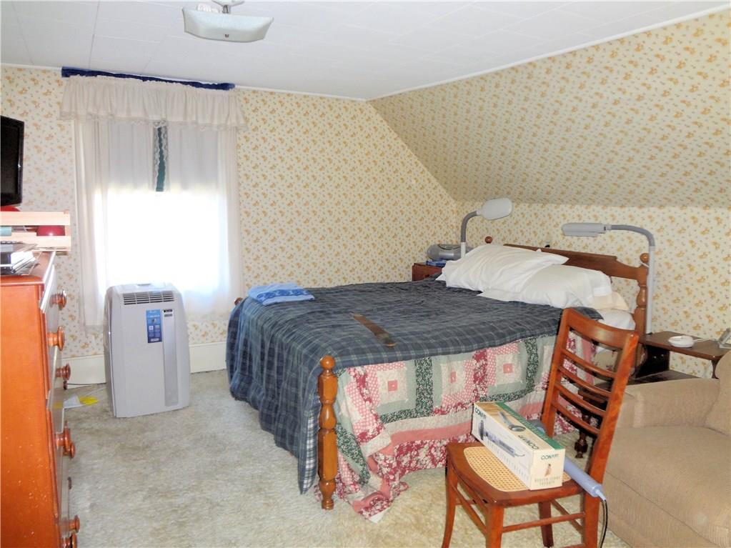 985 River Road