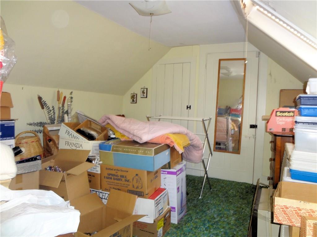 985 River Road