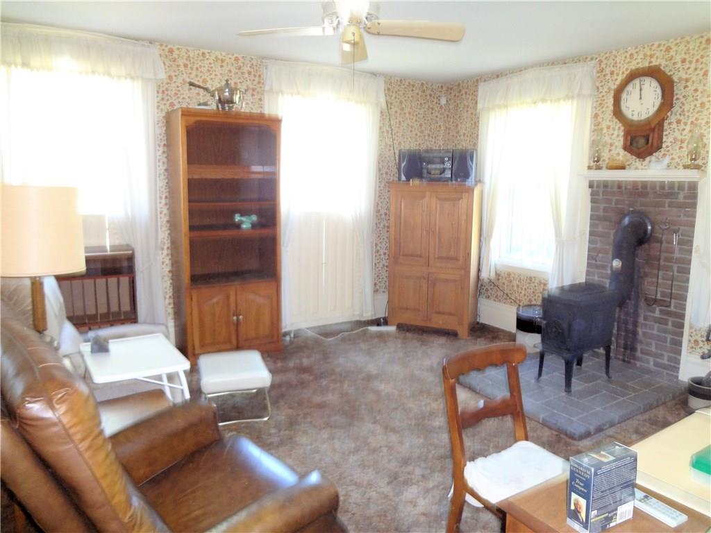 985 River Road