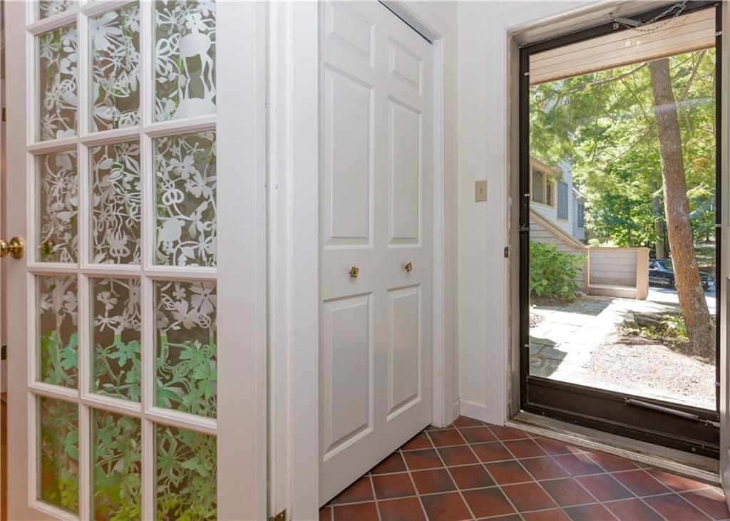 33 Concord Place, 33