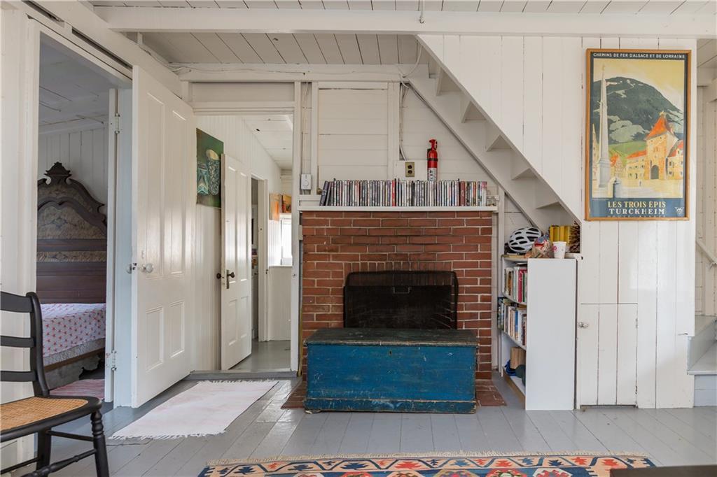 8 Saccarappa Lane