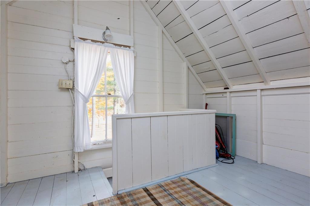 8 Saccarappa Lane
