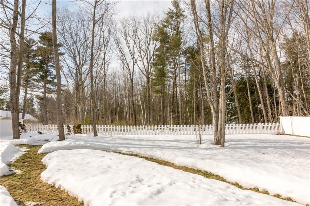 60 Woodman Avenue