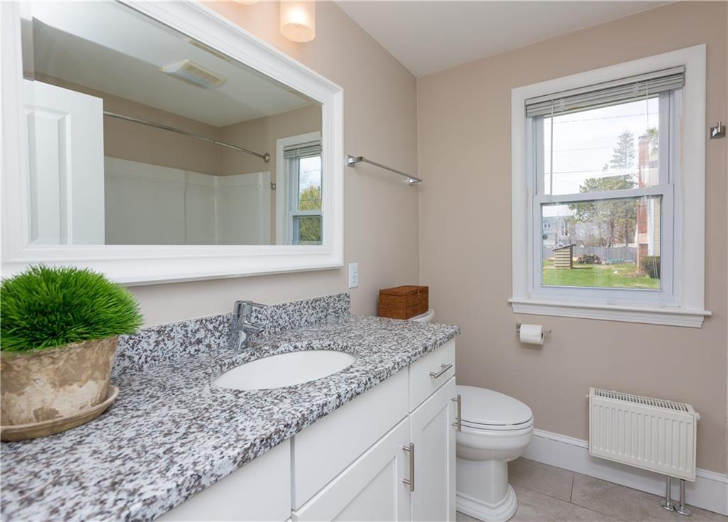 8 Crescent View Avenue