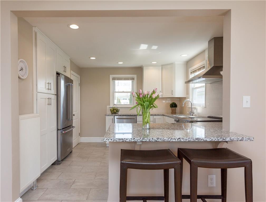 8 Crescent View Avenue