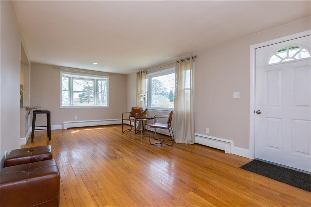 8 Crescent View Avenue