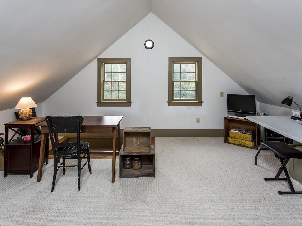 924 River Road