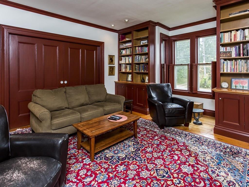 924 River Road