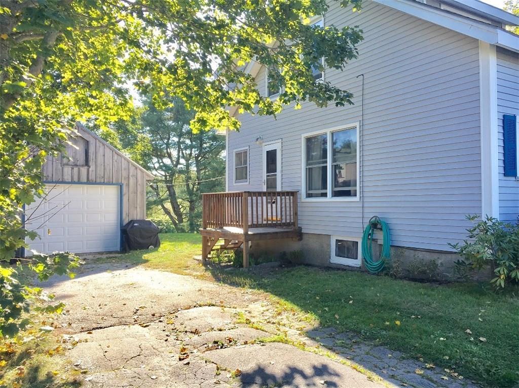 16 Broadturn Road