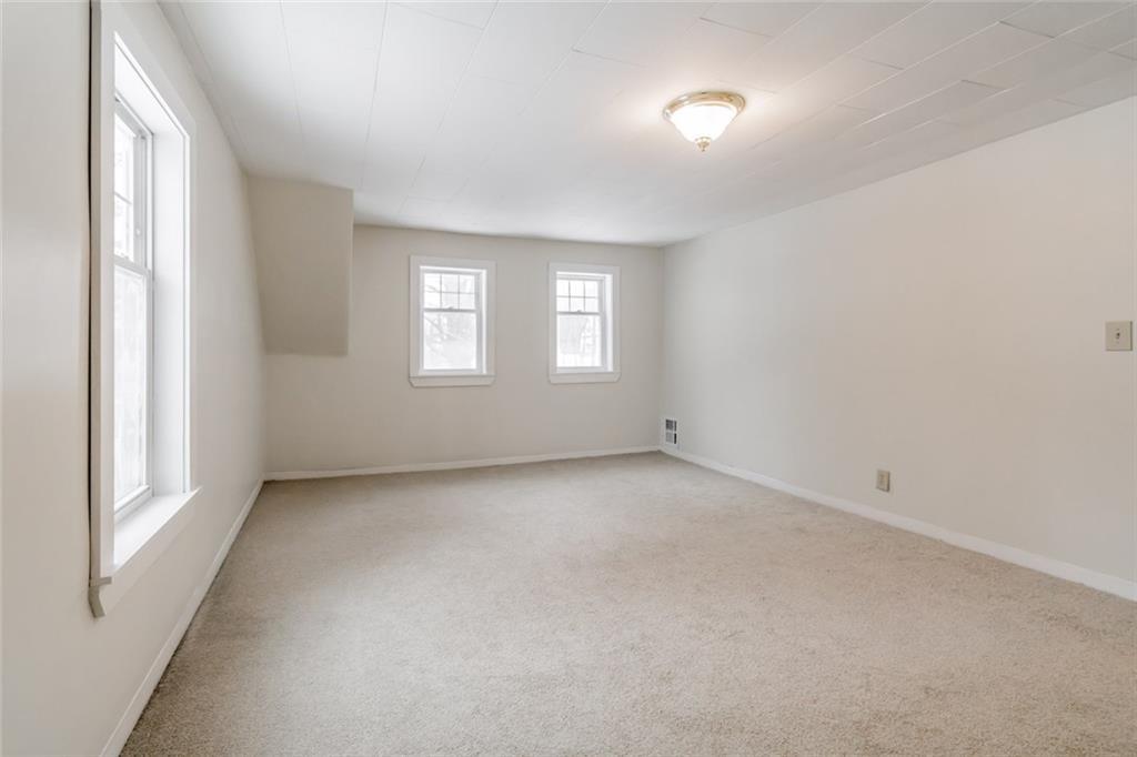 16 River Road