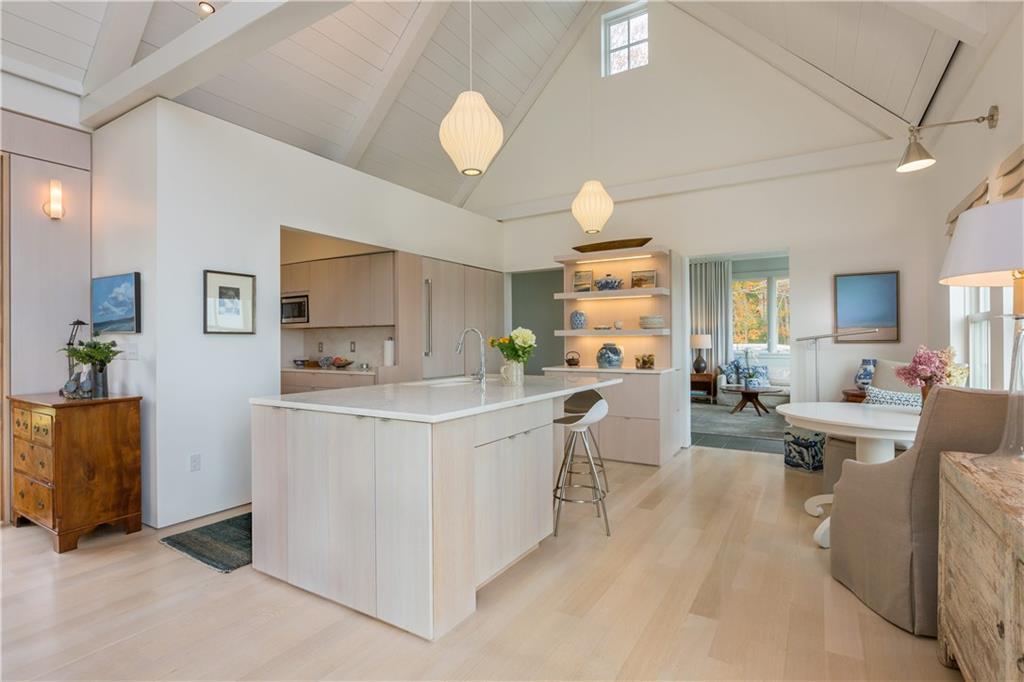 4 Chimney Rock Road