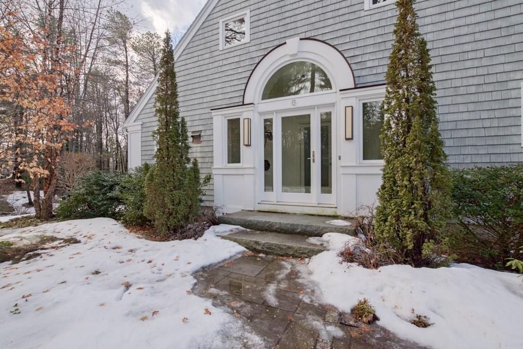 6 Rosewood Drive