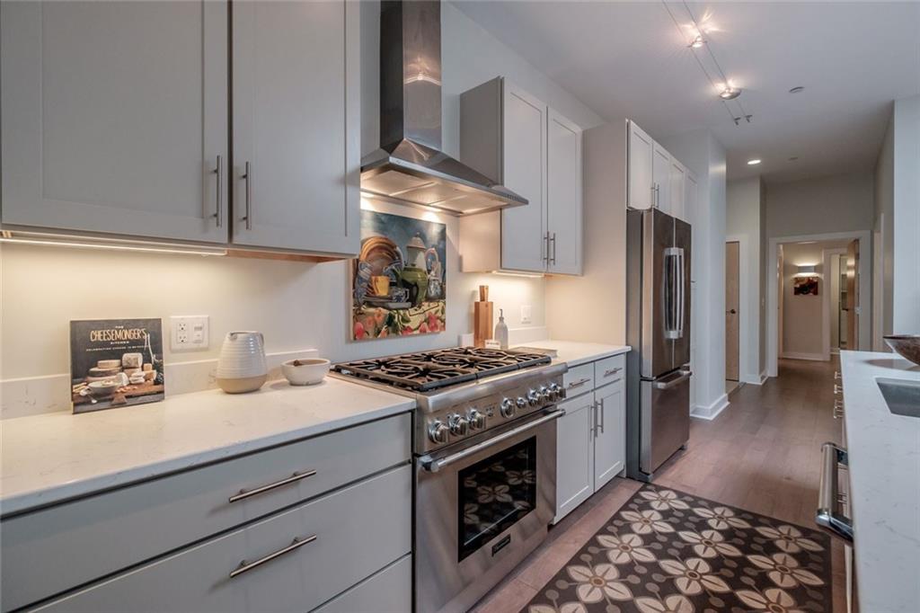 113 Newbury Street, 410