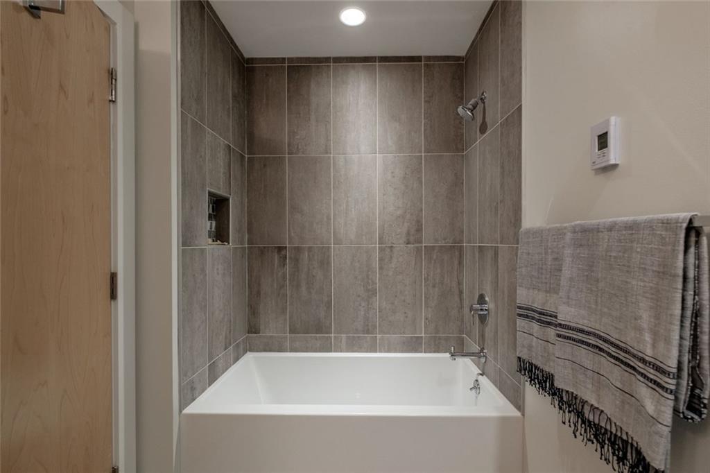 113 Newbury Street, 410