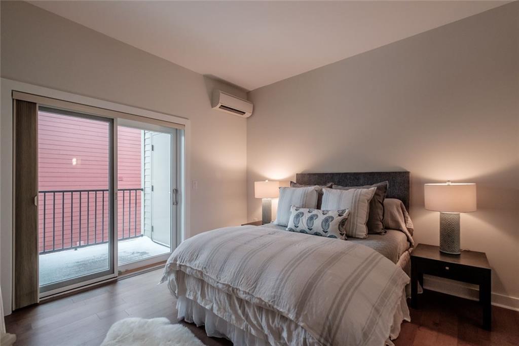113 Newbury Street, 410