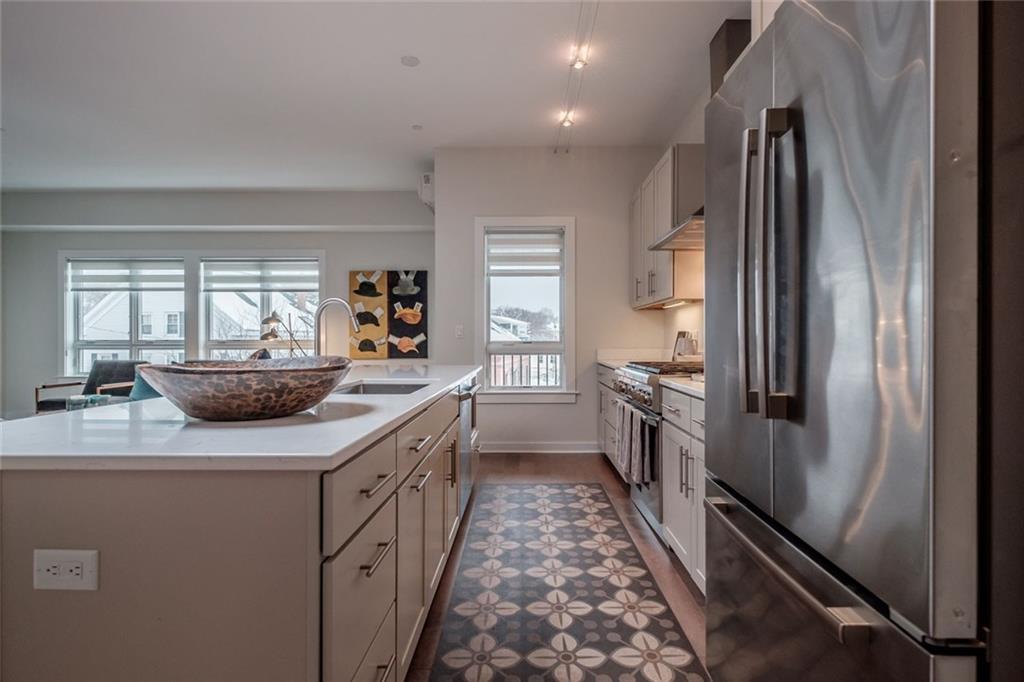 113 Newbury Street, 410
