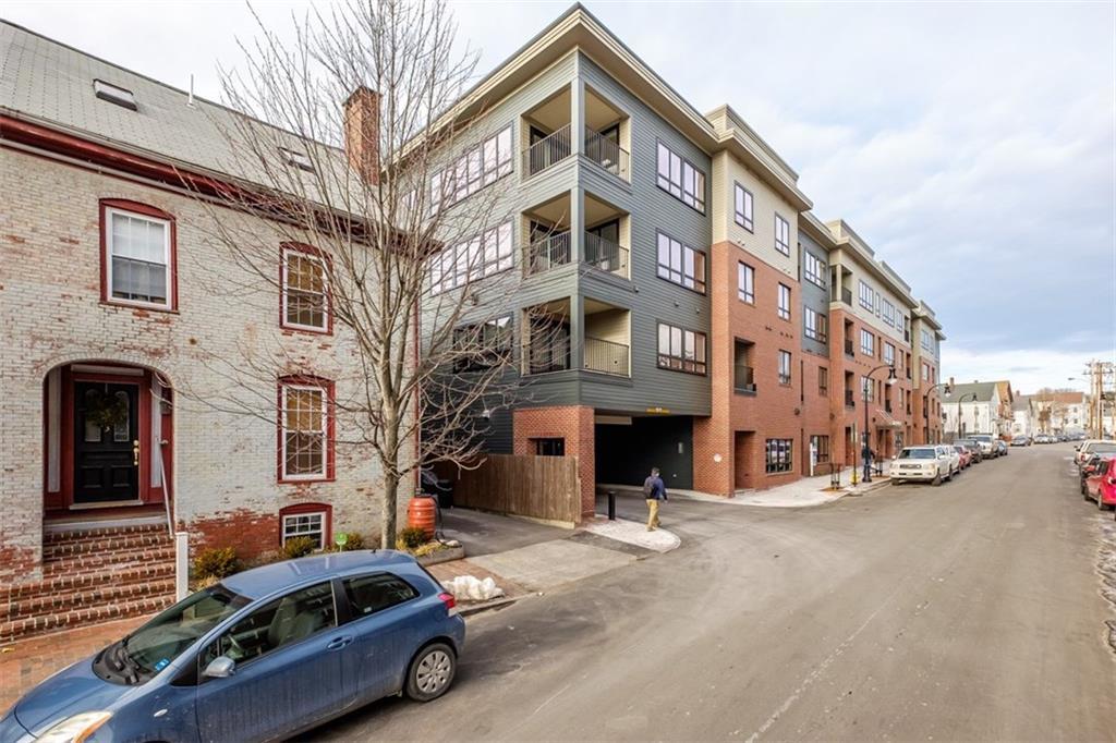 113 Newbury Street, 410