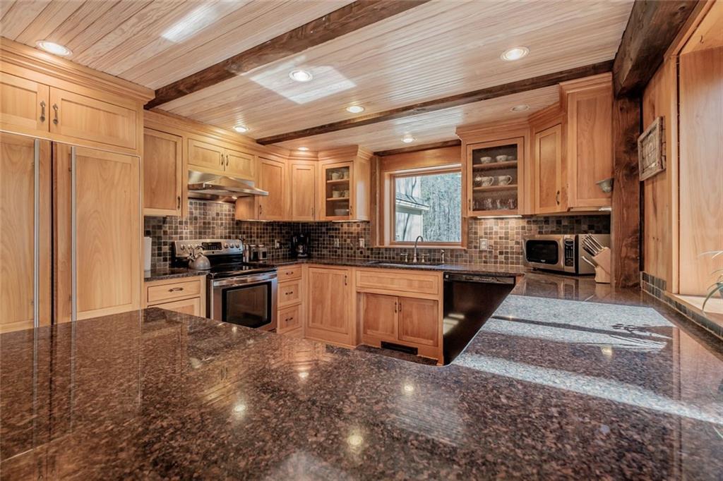 20 Little Pond Road