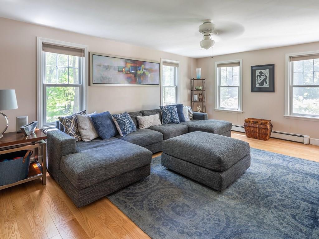 30 Hunts Point Road
