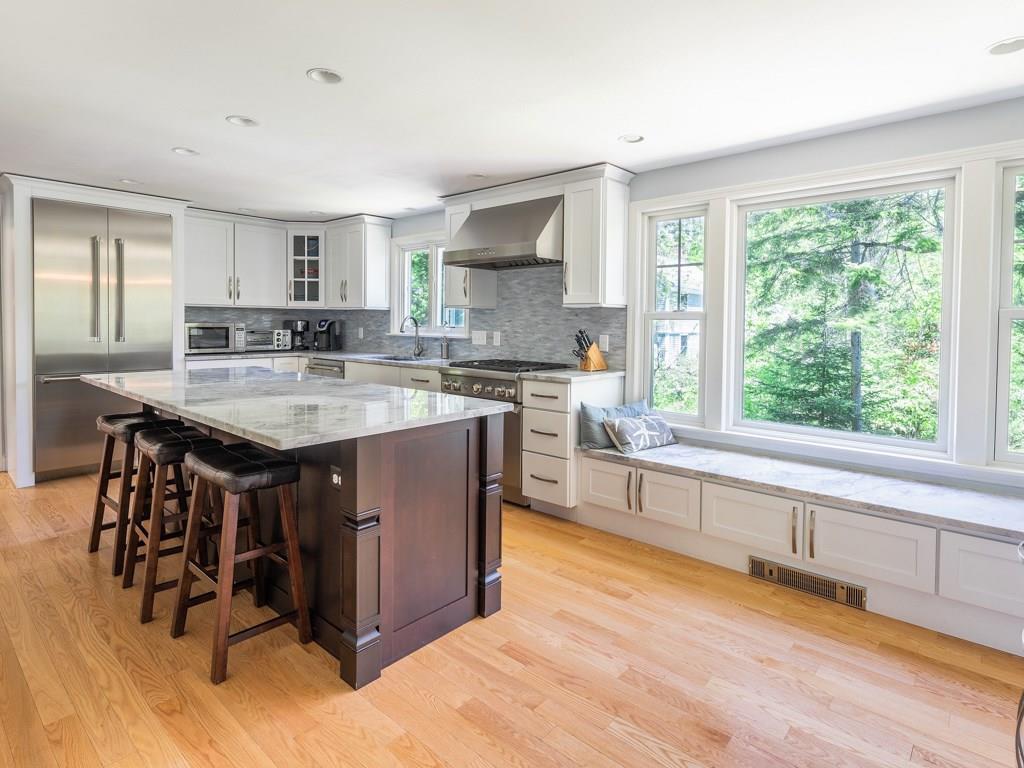 30 Hunts Point Road