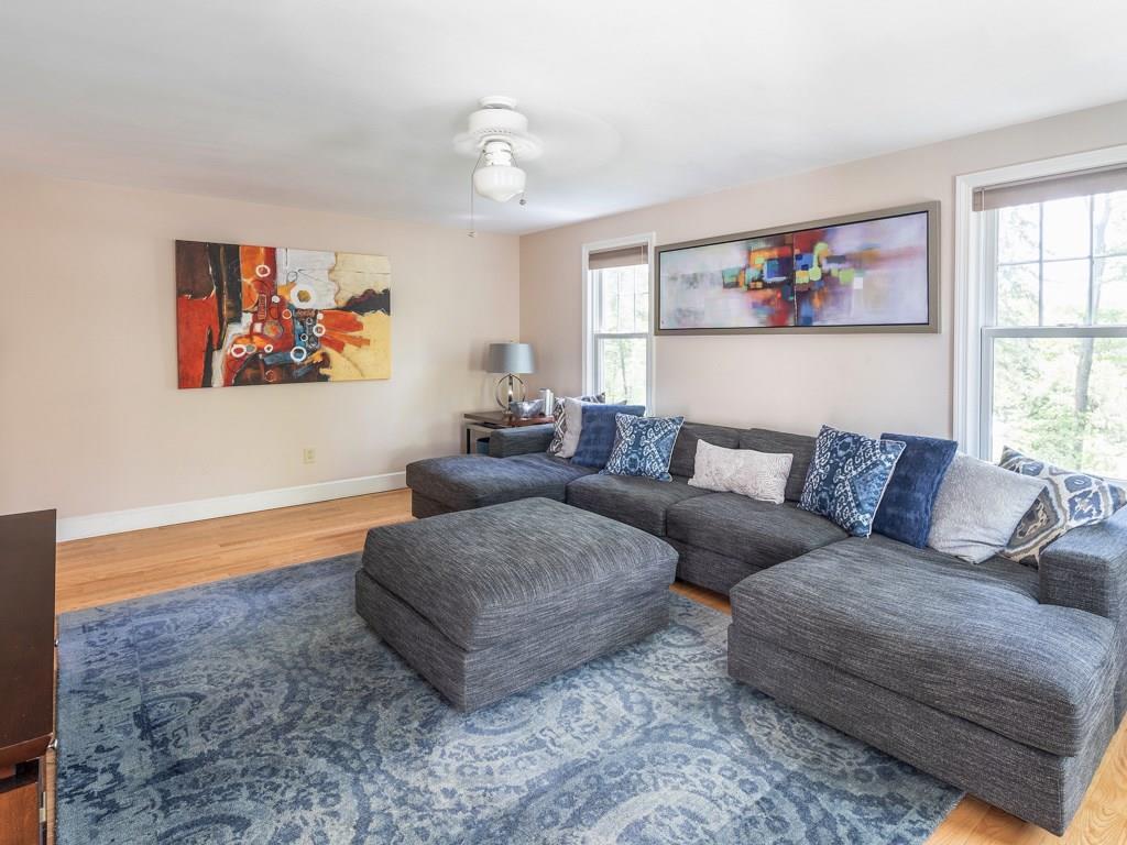 30 Hunts Point Road