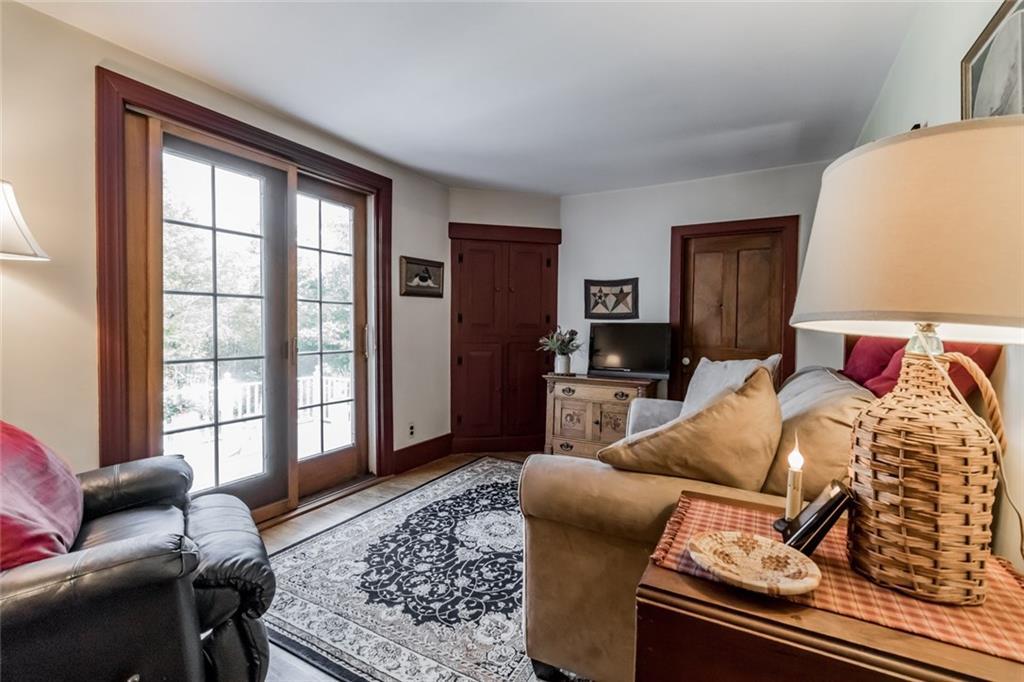31 Pleasant Hill Road