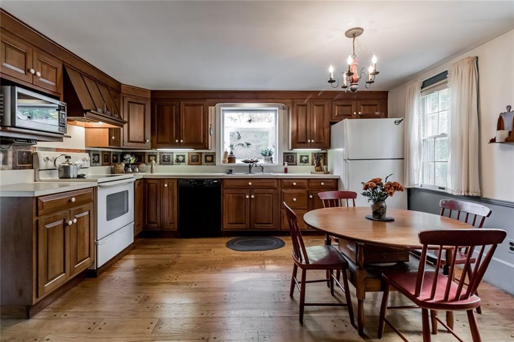 31 Pleasant Hill Road