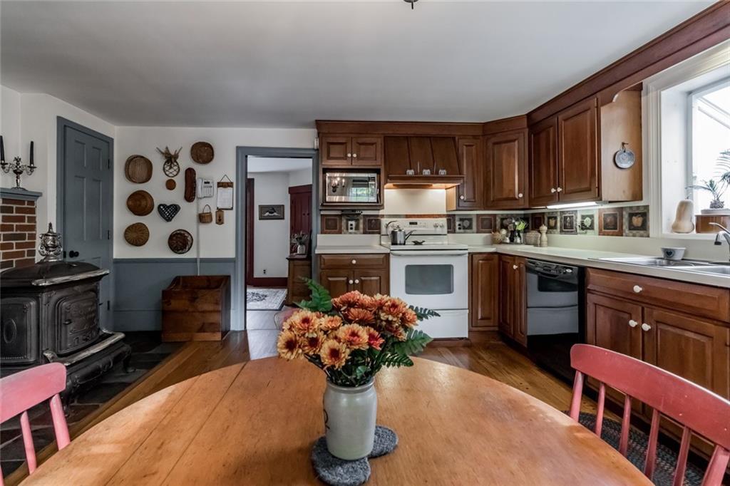 31 Pleasant Hill Road