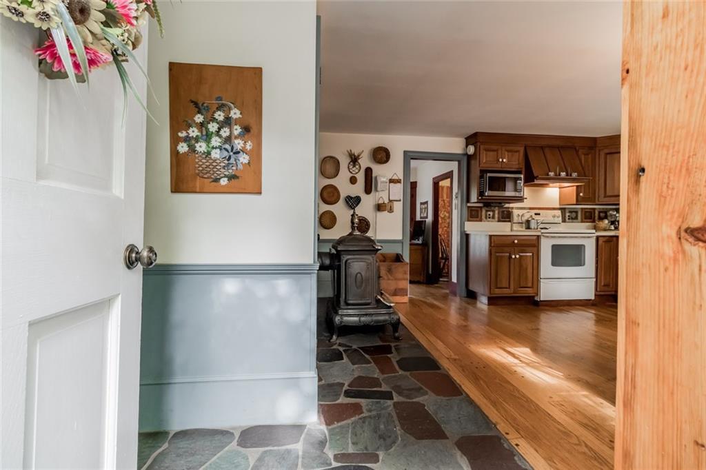 31 Pleasant Hill Road