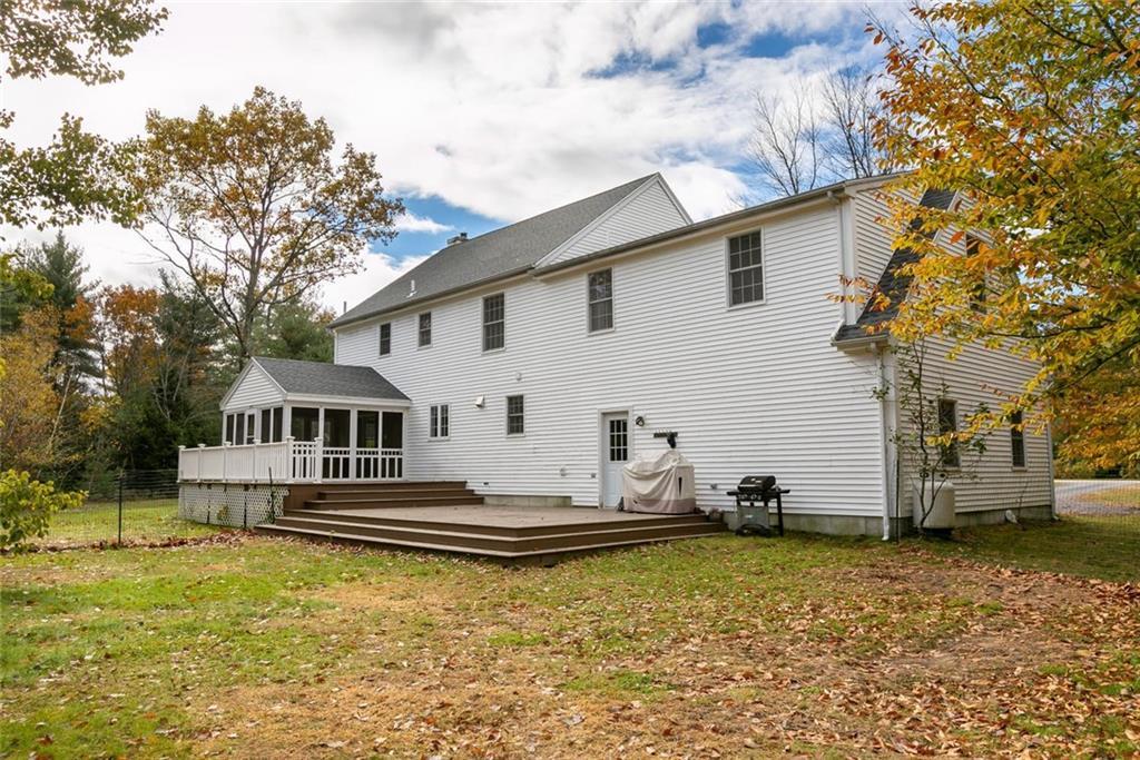 15 Goldenwood Drive
