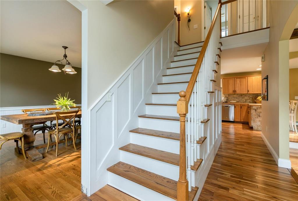 15 Goldenwood Drive