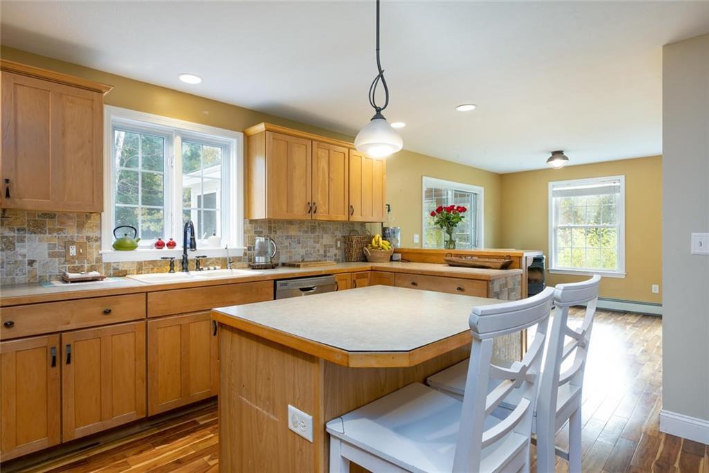 15 Goldenwood Drive