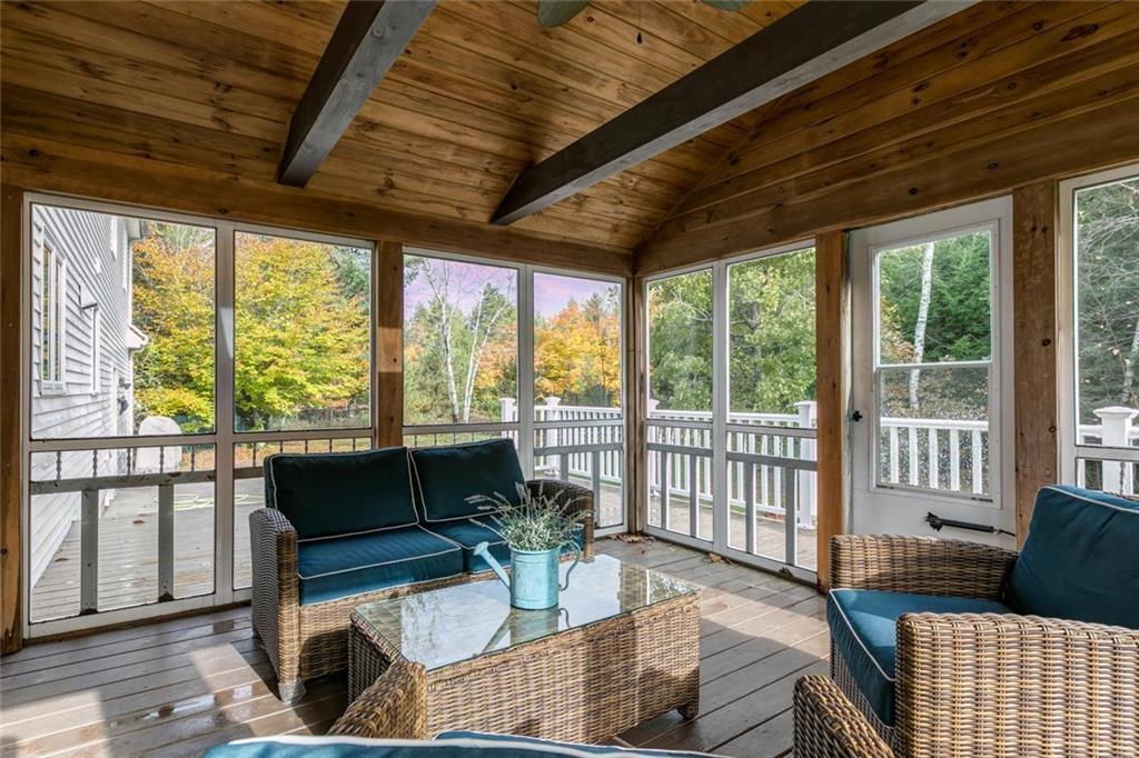 15 Goldenwood Drive