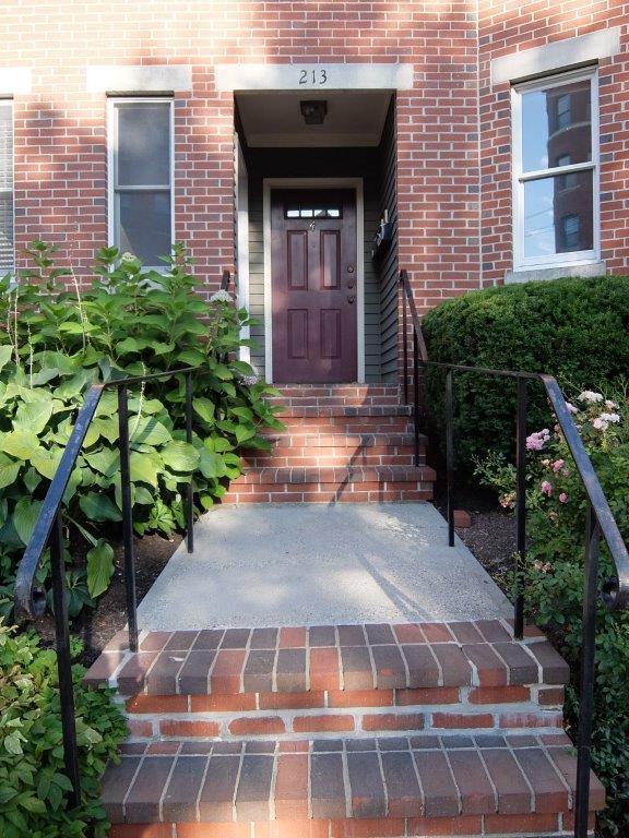 213 Vaughan Street, 4