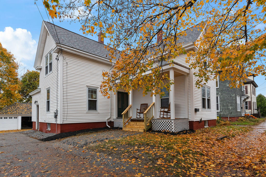 486 St John Street