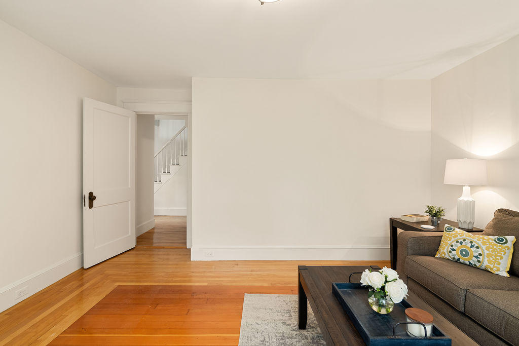 486 St John Street