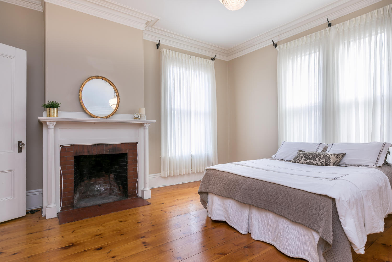 27 Deering Street, 3