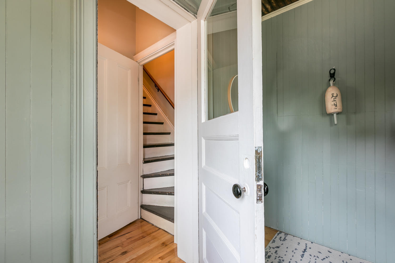 27 Deering Street, 3